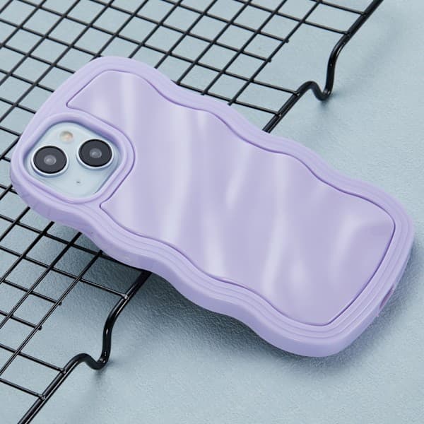iPhone 15 Mobilcover Bølget Tekstur Lilla