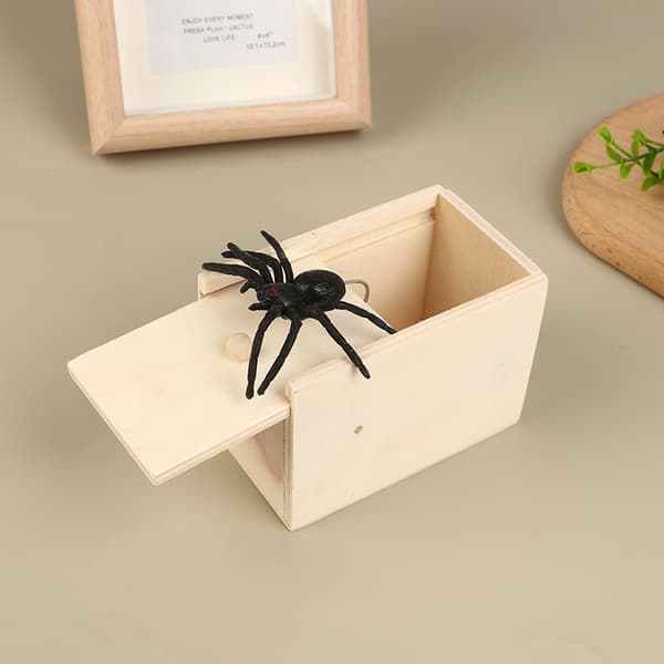 Spider Prank Box - Jump Scare Prank Toy for Practical Jokes [JUN]