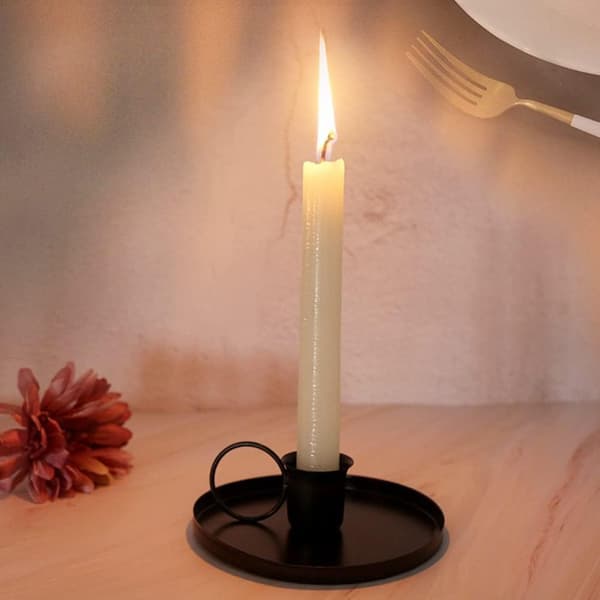 2 stk. lysestaker i metall, koniske lysestaker, ensidige lysestaker, retro-lysestaker