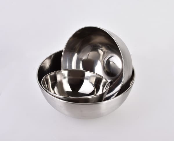BASIC KITCHEN Teräskulho 13 cm 450 ml – Tyylikäs ja kestävä muotoilu