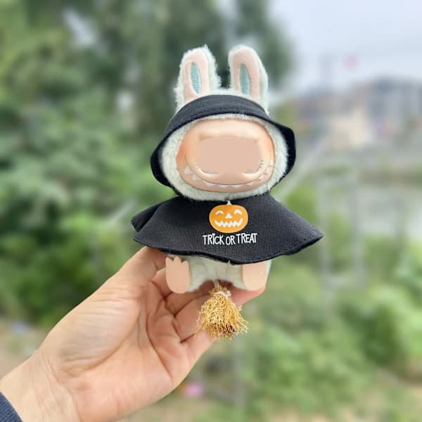 Klær til Monster Charm, for 17 cm Monsterdukke-tilbehør (uten dukker)