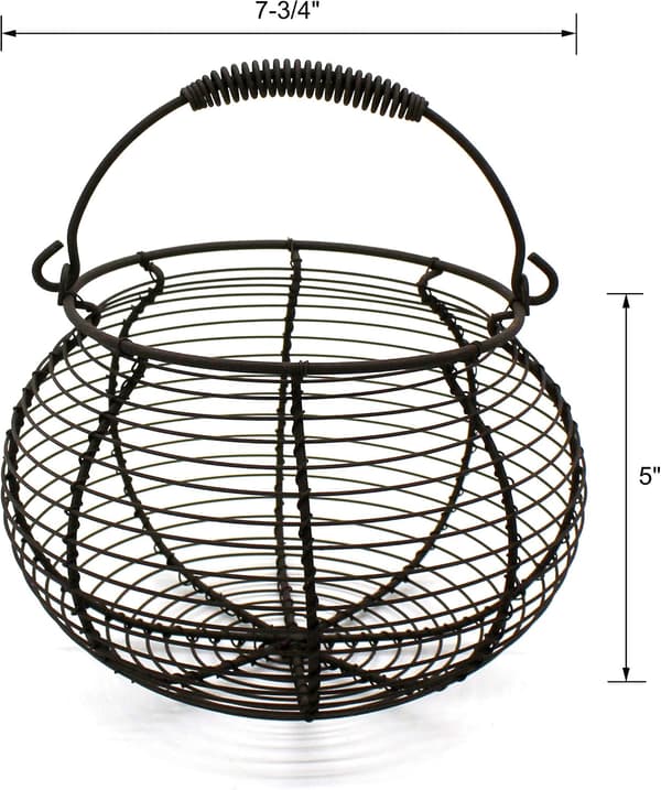 Maalaishenkinen lankamunankori uimakahvalla Primitives Vintage Gathering Basket.