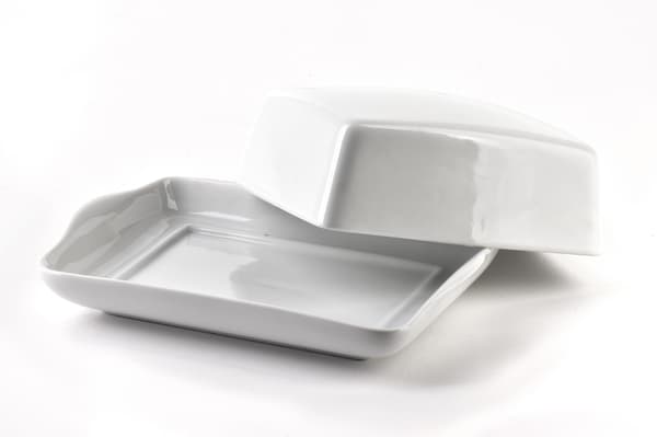 Smørfat Porselen BASIC Smørfat 16,5x12x5,5 cm Hvit 1 stk