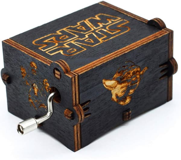 Sort træ-spilledåse Star Wars, antik håndskåret håndsvinget træ