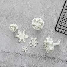 Snowflake Cutters 3pcs | Plunger Vit white