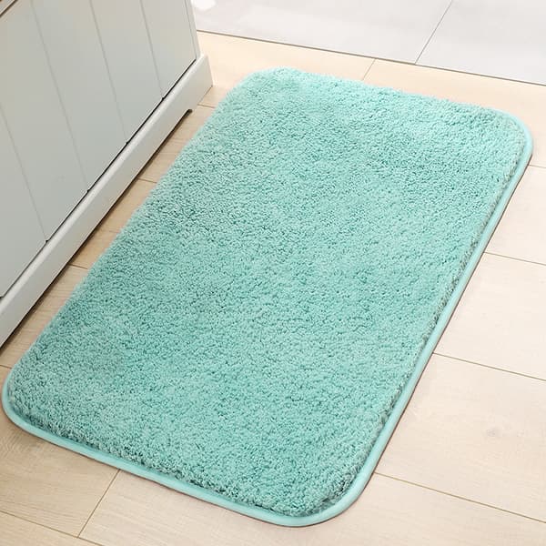 Lang og fluffy baderomsmatte i mikrofiber, sklisikker og absorberende, maskinvaskbar