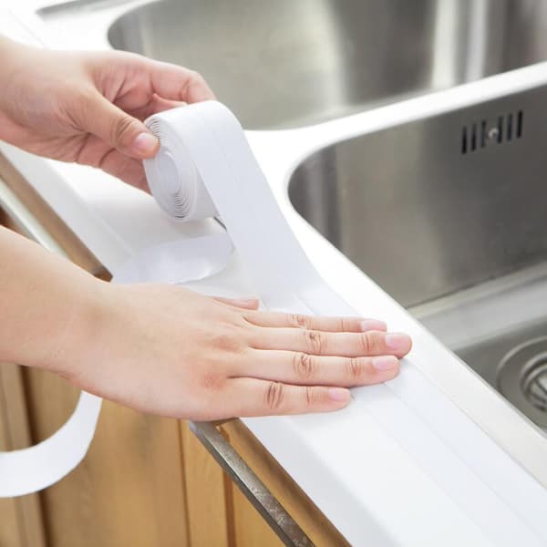 Vitt paket med 2 (3,2 m * 2,2 cm) PVC-tätningsremsor för diskbänk