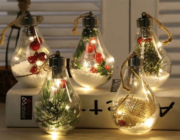 5 st hängande julgranskulor med LED-lampor för jul