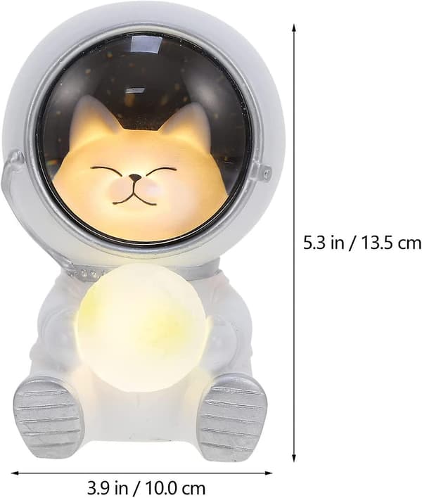 Cute Spaceman LED Lamp USB Lamp Cat Shaped Astronaut Table Lamp Small Day & Night Decoration for Desk