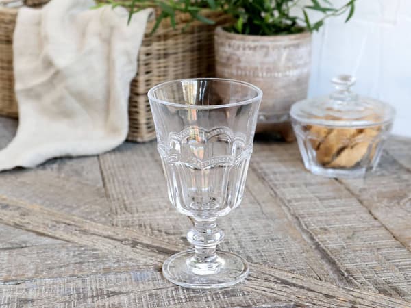 Antoinette vinglass med perlekant H14,5/Ø8,5 cm Transparent transparent