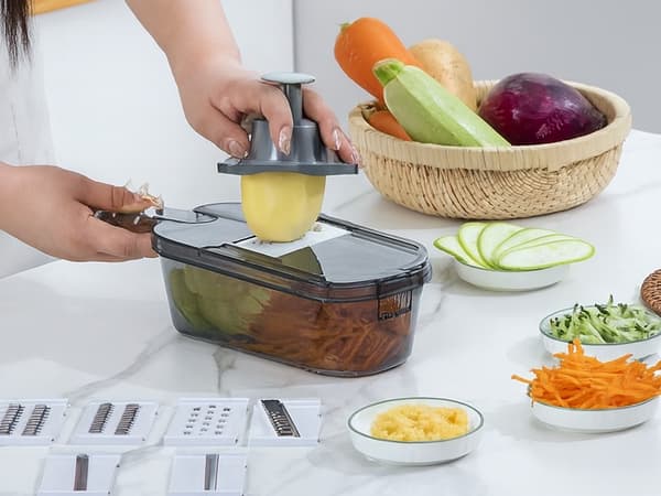 Vegetable Chopper - Grater, Slicer and Chopper 5-in-1 448
