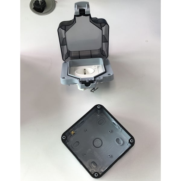 Outdoor Wall Socket (IP66) with Switch and Indicator Light Grå