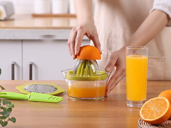 Sitrushedelmien käsipuristin mehupuristin 400ml 258