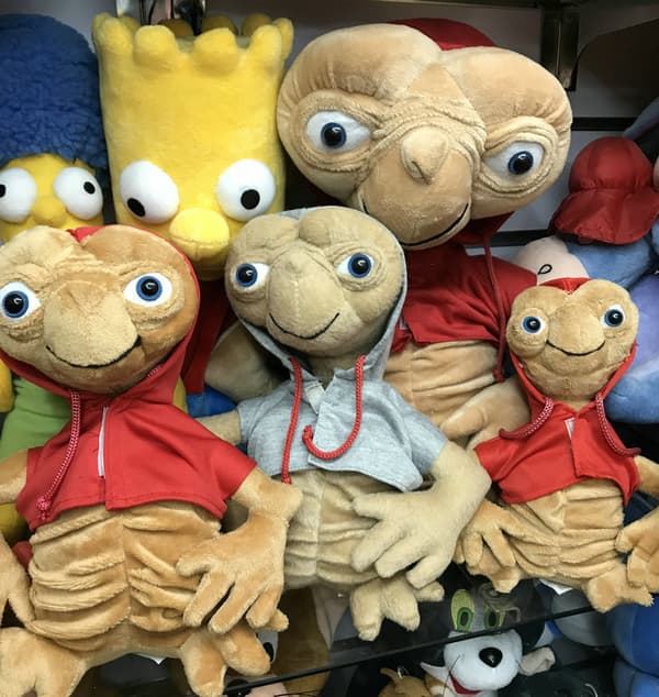 ET /punainen viitta Extra Terrestrial -elokuva Pehmeä pehmolelu