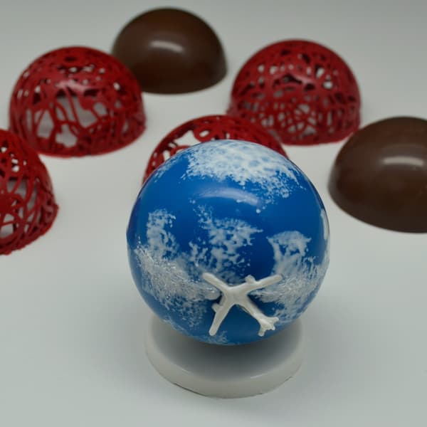 Dome Praline Chocolate Bomb - BWB 9812 - Special 3 Part Mold Transparent transparent