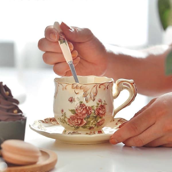 Rosa Ros Kopp och Fat Set 240ml, Elfenbensfärgad Keramisk Tekopp och Fat med Sked