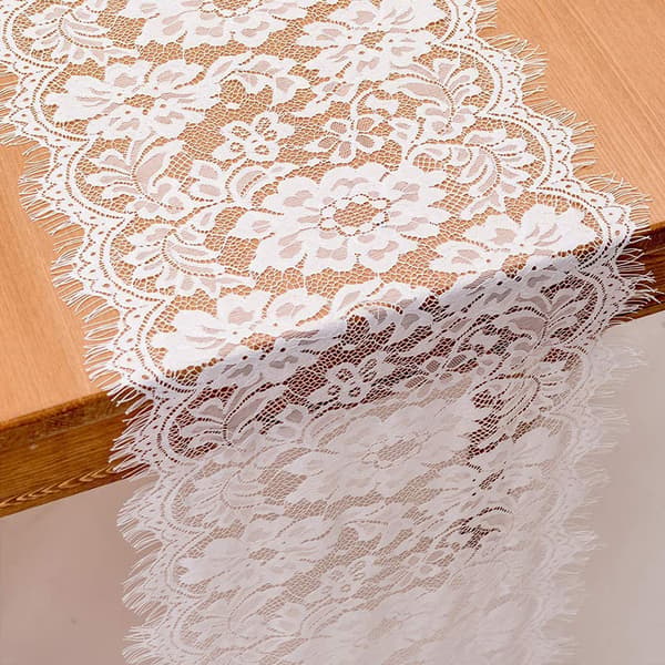 28cm / 3m, Hvit blondeduk, Non-woven bordløper