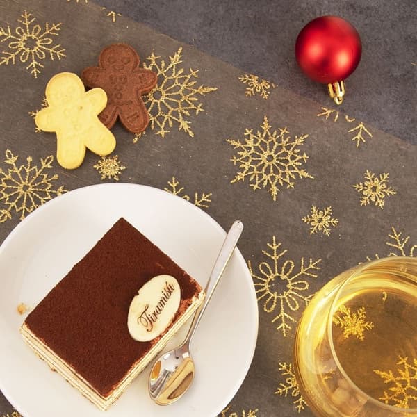 Sett med 4 pepperkakeformer med julemotiv og stempel
