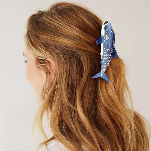 1 st valhaj hårklämma, hårklämmor med valhaj, valhaj hårklämma, val hårklämmor, hårklämmor med djurform brun haj Brun haj Brown Shark