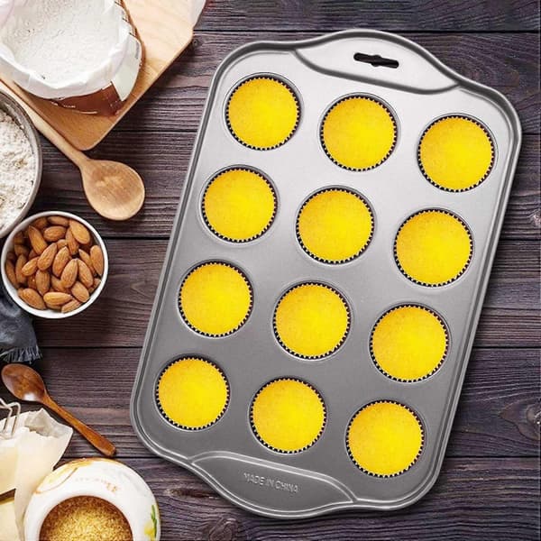 12-Hole Mini Cheesecake Pan with 12 Removable Bottoms