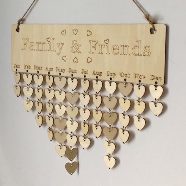 Familie og venner bursdagspåminnelseskalender DIY treplate