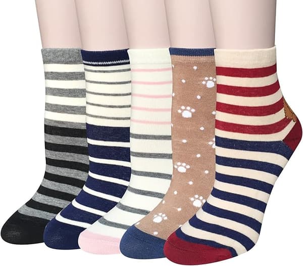 5 paria hauskoja söpöjä eläinsukkia