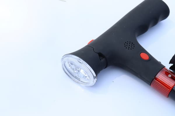Sammenleggbare stokker, gåstokker, sammenleggbare krykker for eldre, LED-lys, alarm