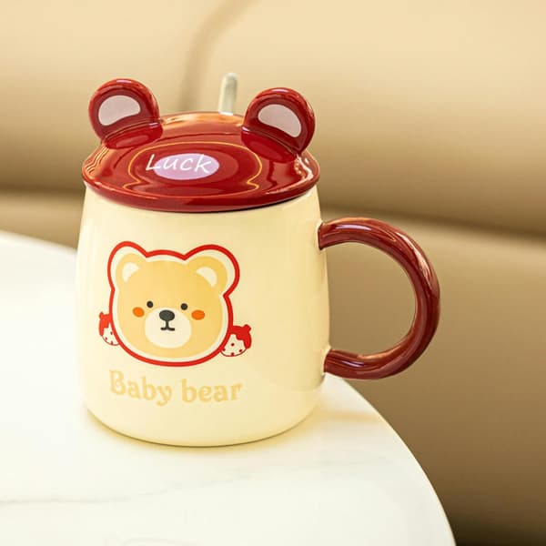 Creative Strawberry Bear Contrast Ceramic Mug Home Office with Lid Cute Bear Coffee Cup - A Cute Bear Holding Strawberries - B