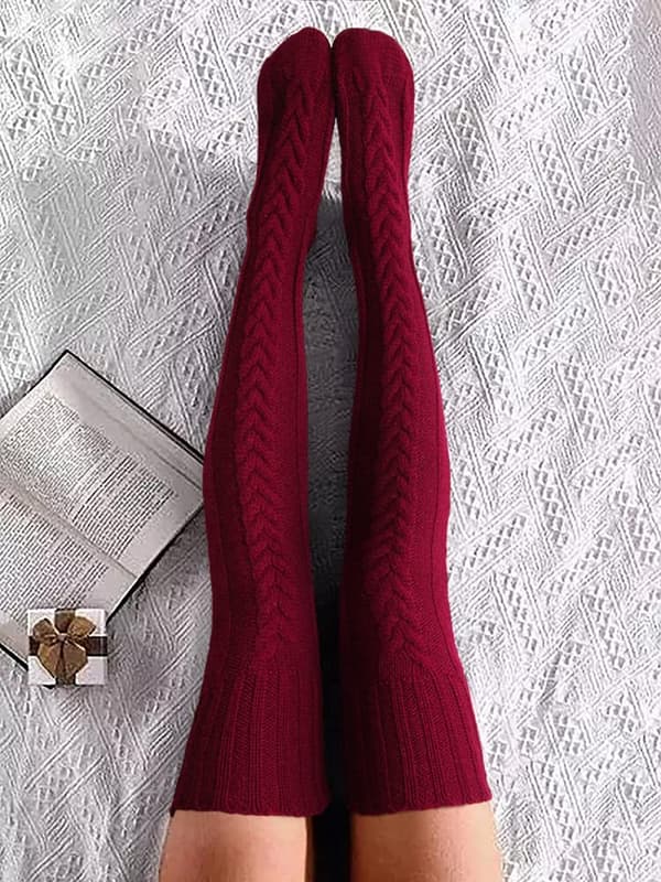 Knæhøje strømper til kvinder, lårhøje strømper, knæhøje kabelstrikkede strømper, lange varme og fashionable vinterstrømper til benvarmning (Crimson)