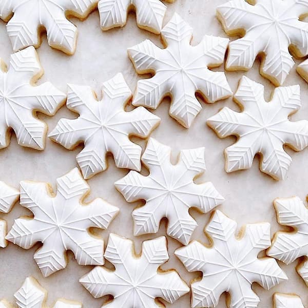 5 Pieces Stainless Steel Snowflake Cookie Cutters, Various Sizes, Christmas Cookie Molds