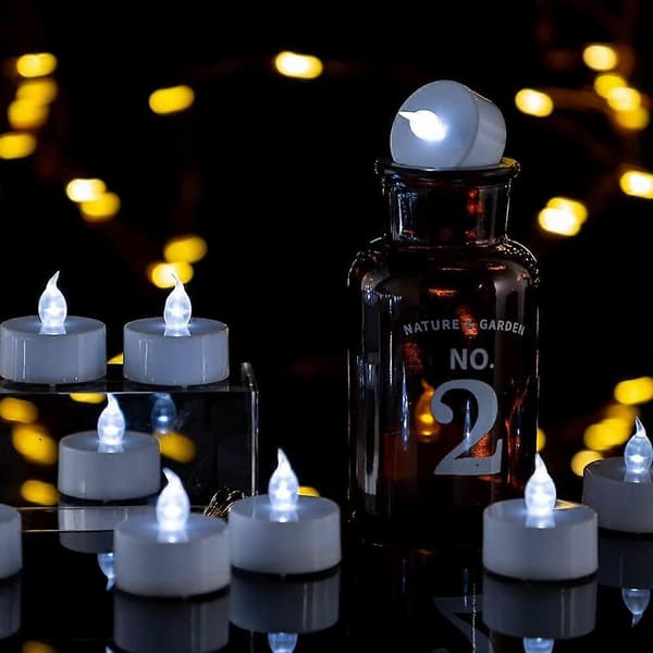 24-pakning Realistiske LED-telys - Kaldhvit, Batteridrevet