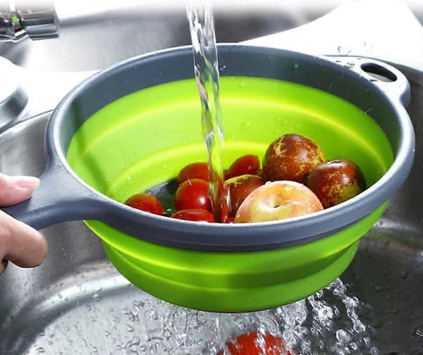 Sammenleggbar silikonsil med håndtak, matsilkurv