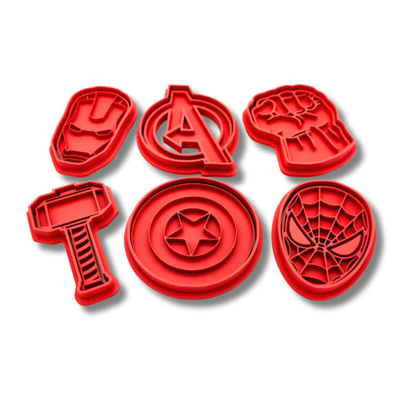 6-pak Avengers cookie cutters Rød M Röd m
