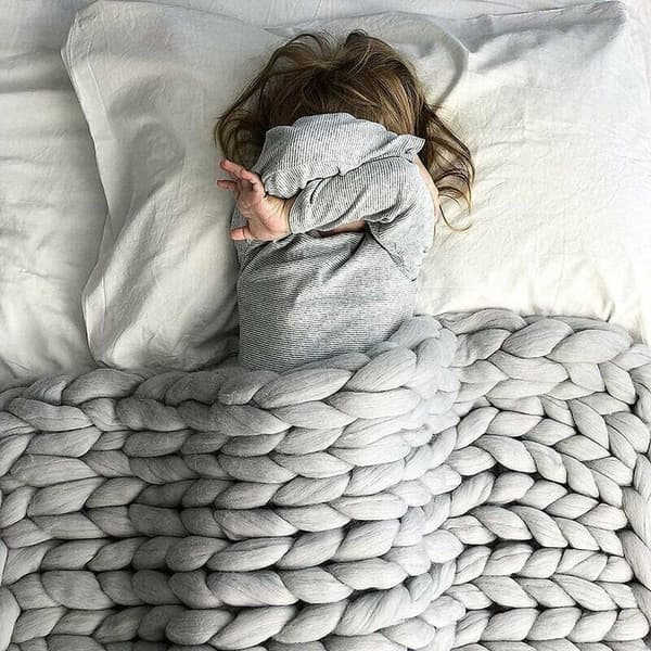 Grey, 60*80 cm Hand-Knitted Chunky Knit Blanket, Wool Blanket, Large Knitted Bed Throw Compatible with Sofa, Sleeping Pad
