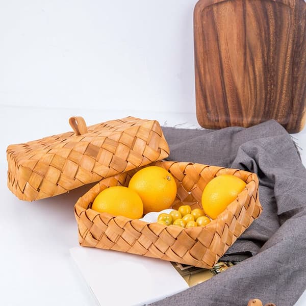 Woven Serving Basket, Round Rattan Fruit Basket, Hand-Woven Serving Basket for Kitchen Table