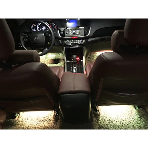 Bil Neon Lysring - 72 Lys Et Punkt Fire [Farverig Stemmestyring + Multi-tilstand + Mobil APP-styring] USB-stik (Et Sæt)[co]
