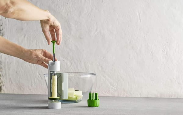 Veggie Sheet Slicer is an innovative fruit and vegetable slicer that you can use to create thin slices.