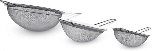 Stainless Steel Mesh Strainer with Sturdy Handle for Tea, Coffee, Juice - Steel Colanders & Sieves - No Sharp Edges & Reinforced Frame, 3 Pcs