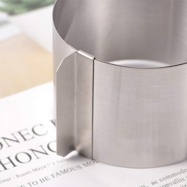 Adjustable Cake Mold Ring, Retractable Round Mousse Sliding Cake Ring in Stainless Steel, Milk Cake Mold, Cake Baking Tool for DIY