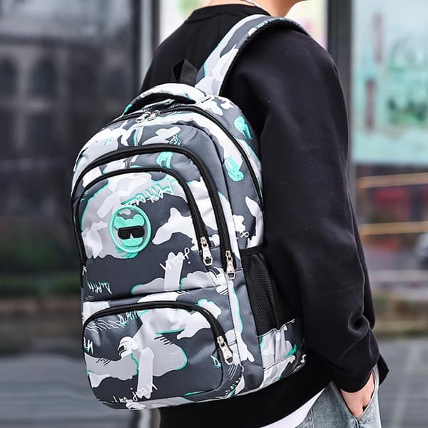 Student Backpack Lightweight, Durable, Large Capacity Camouflage Backpack (Green)