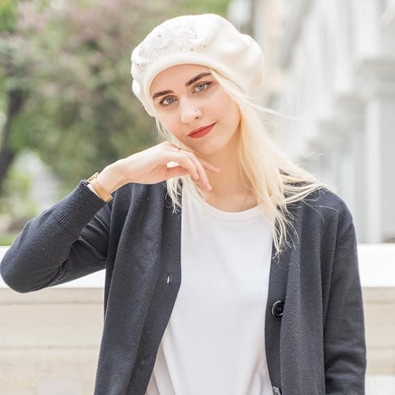 1PC White Wool Knitted Cashmere Beret Fashionable Warm Painter