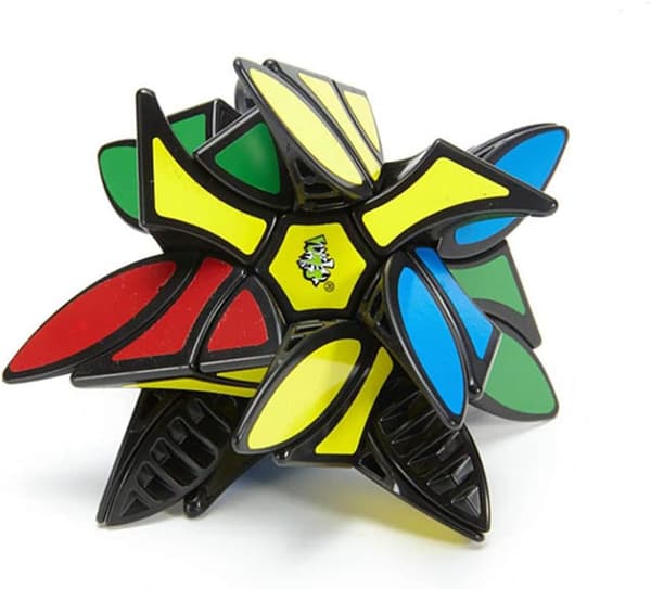 Klöver Pyramidikuutio Klöver Pyraminx Taikakuutio Kolmiokuutio Palapeli