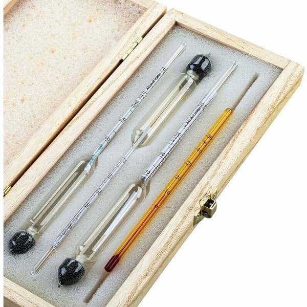 Professional alcohol meter/alcohol scale set with 3 hydrometers (0-100%) and thermometer (0-50°C) for measuring alcohol in spirits