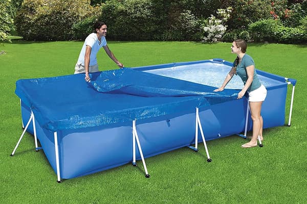 4-season cover for Steel Pro? rectangular above-ground pool 260