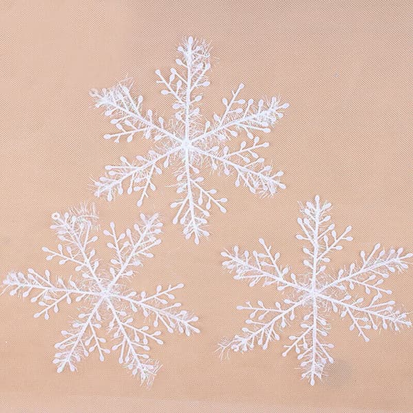 Snøfnugg Girlander Julevindusdekorasjon Hvit Snøfnugg 3 stk (15cm) White Snowflake 3pcs (15cm)