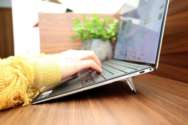 Bærbar foldbar aluminium laptopstativ/fødder/hæver til Dell XPS, Mac, Macbook, iPads, tablets