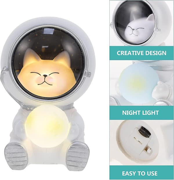 Cute Spaceman LED Lamp USB Lamp Cat Shaped Astronaut Table Lamp Small Day & Night Decoration for Desk