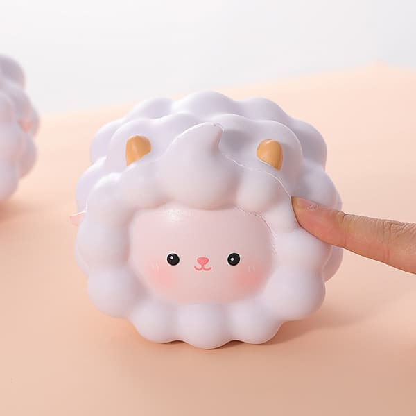 1 pakke lite sau myke leker 3D Squishy leker stressavlastning S