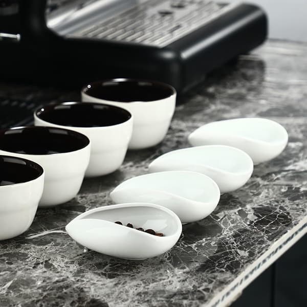 Doseringsskopa för kaffebönor, vit keramiktesked, doseringsbricka för kaffe, stor precision i varje bryggning