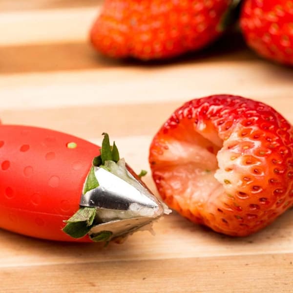 Strawberry Huller, Strawberry Stem and Leaf Remover Multifunctional Fruit Corer Tool